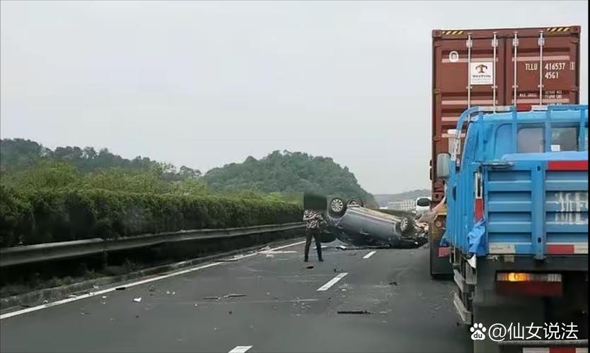 常州货运案常州大货车事故现场